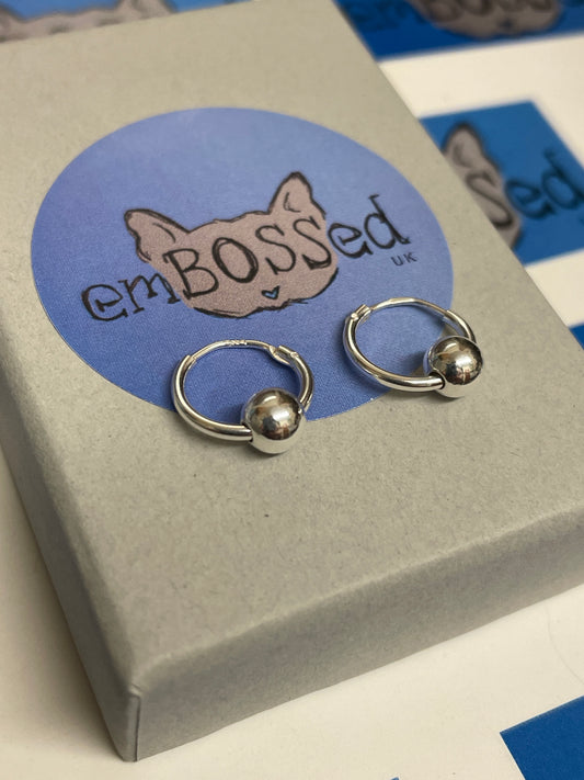 Earhoops With Bead