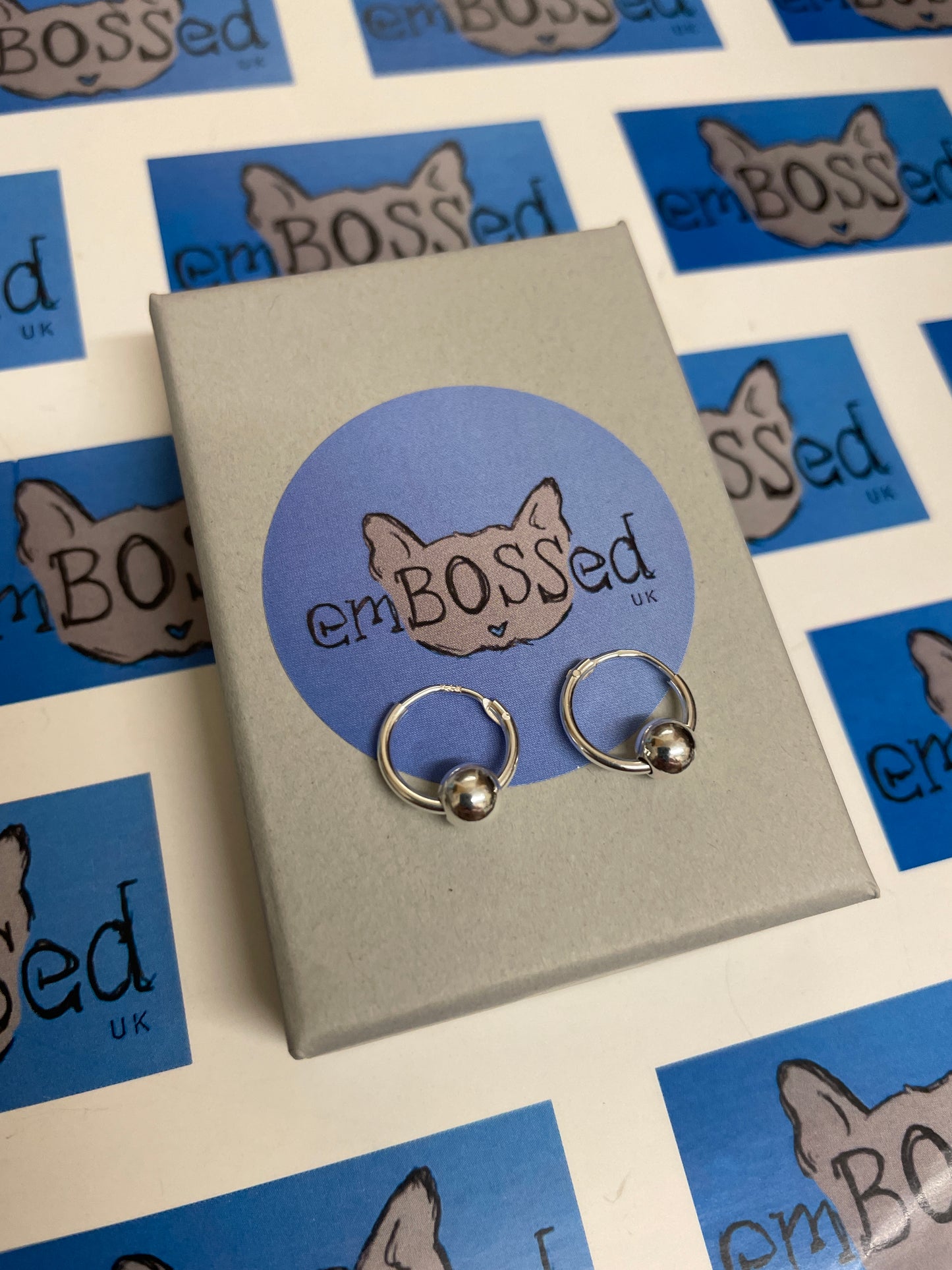 Earhoops With Bead